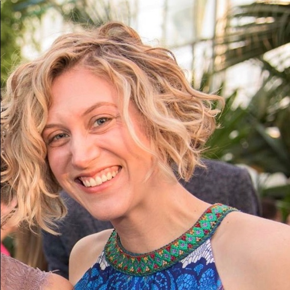 Meet your Posher, Liza